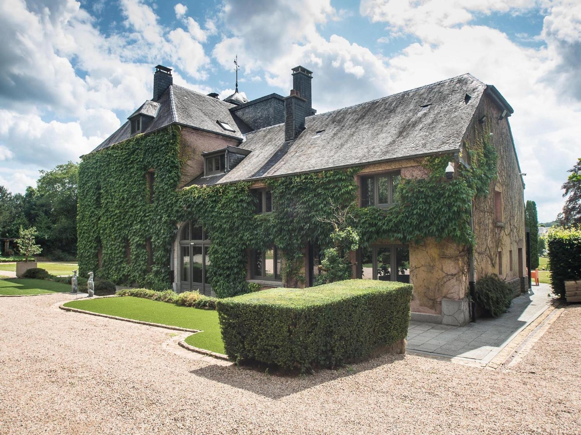 Luxurious Castle With Hot Tub In The Belgian Villa Jamoigne Exteriör bild