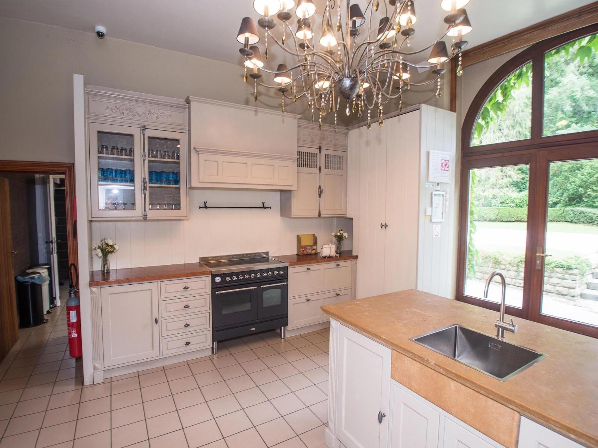 Luxurious Castle With Hot Tub In The Belgian Villa Jamoigne Exteriör bild