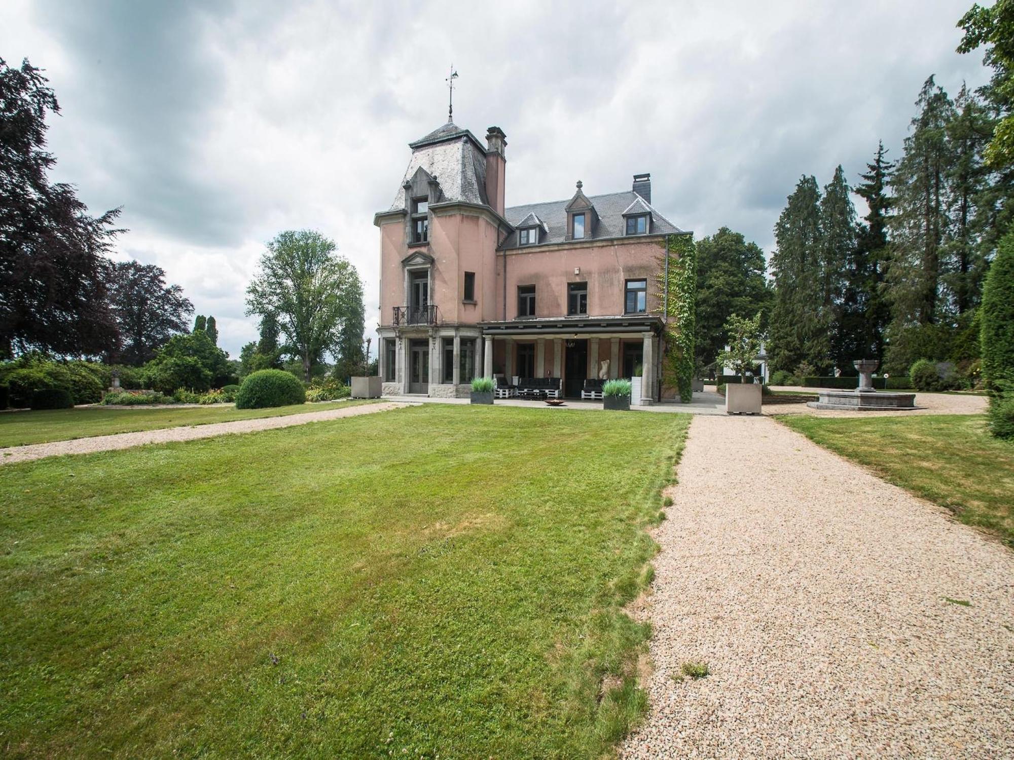 Luxurious Castle With Hot Tub In The Belgian Villa Jamoigne Exteriör bild
