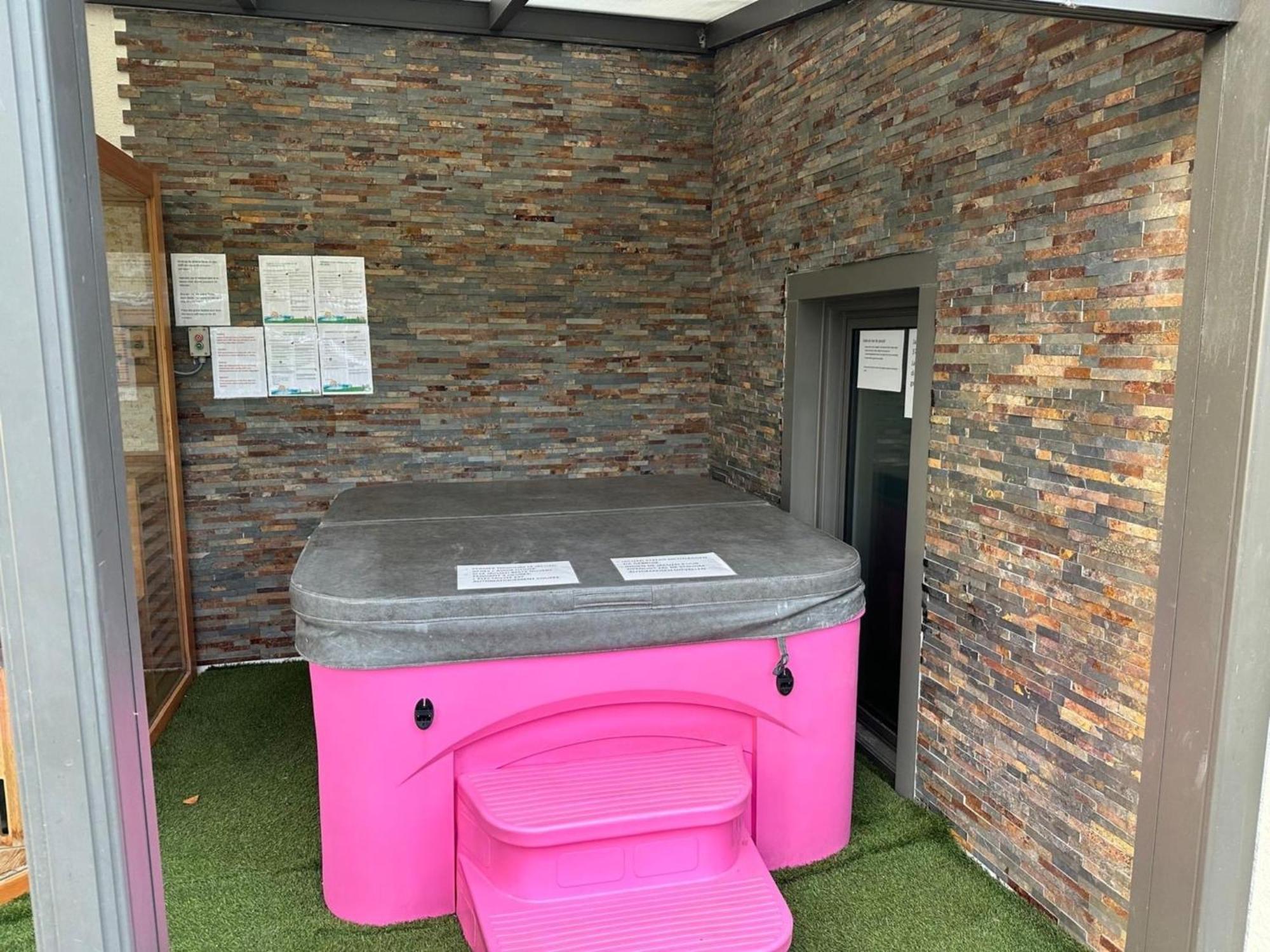 Luxurious Castle With Hot Tub In The Belgian Villa Jamoigne Exteriör bild