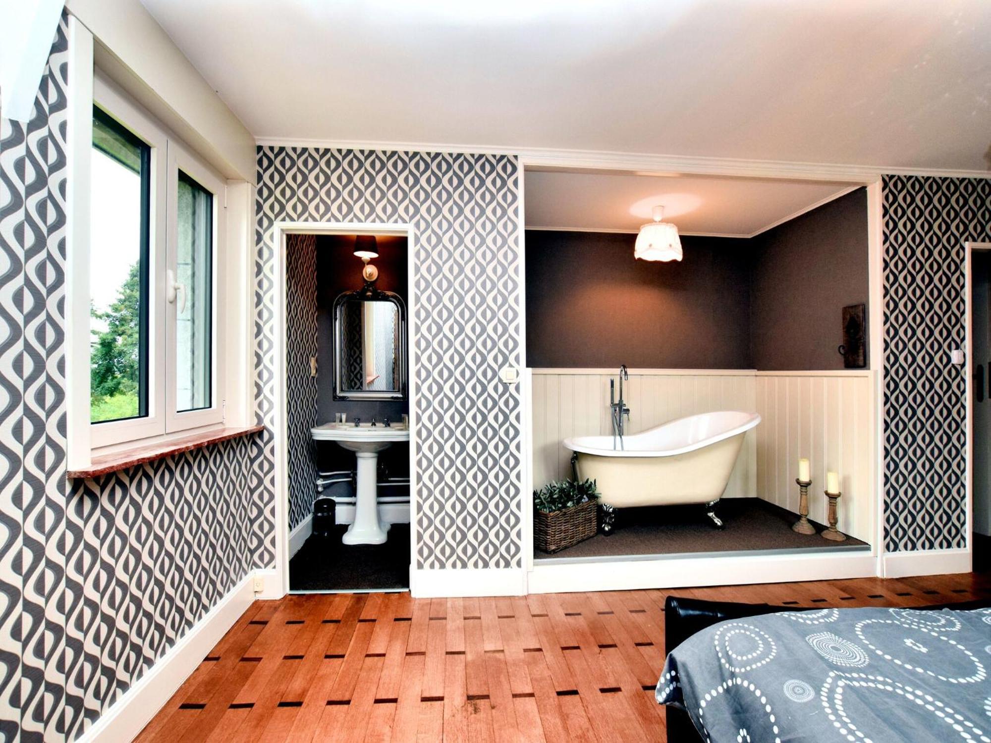 Luxurious Castle With Hot Tub In The Belgian Villa Jamoigne Exteriör bild